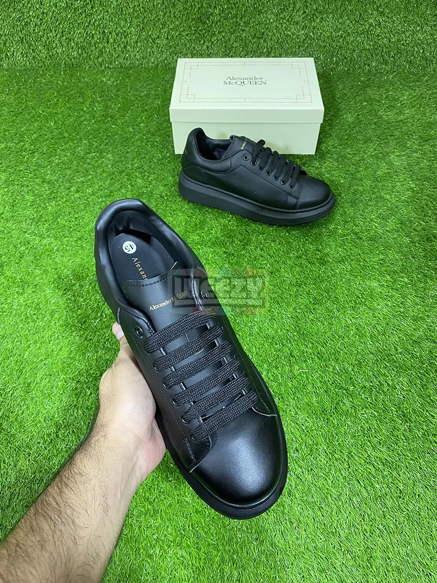 Alexander Mcqueen Sneakers (T Blk)