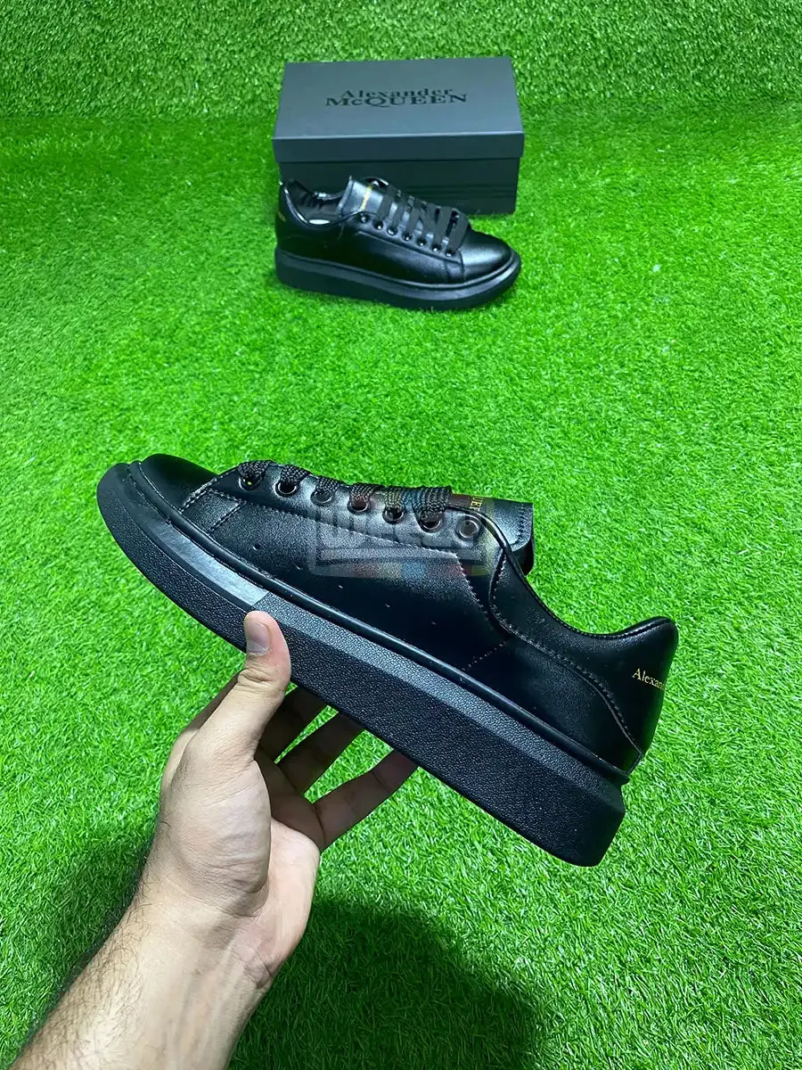 Alexander Mcqueen Sneakers (Triple Blk)