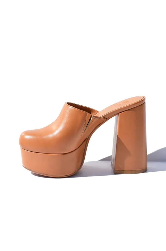 Balance Heels - Tan [Last size 10]