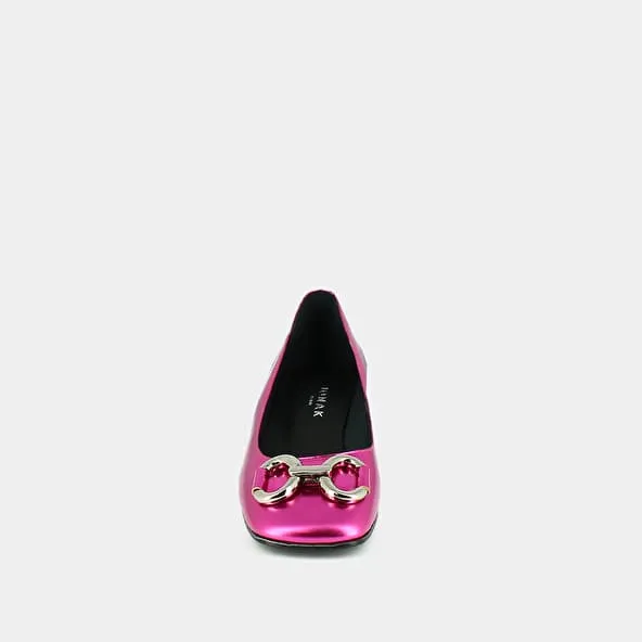 Ballerinas with flat heels and bows in fushia metallic leather