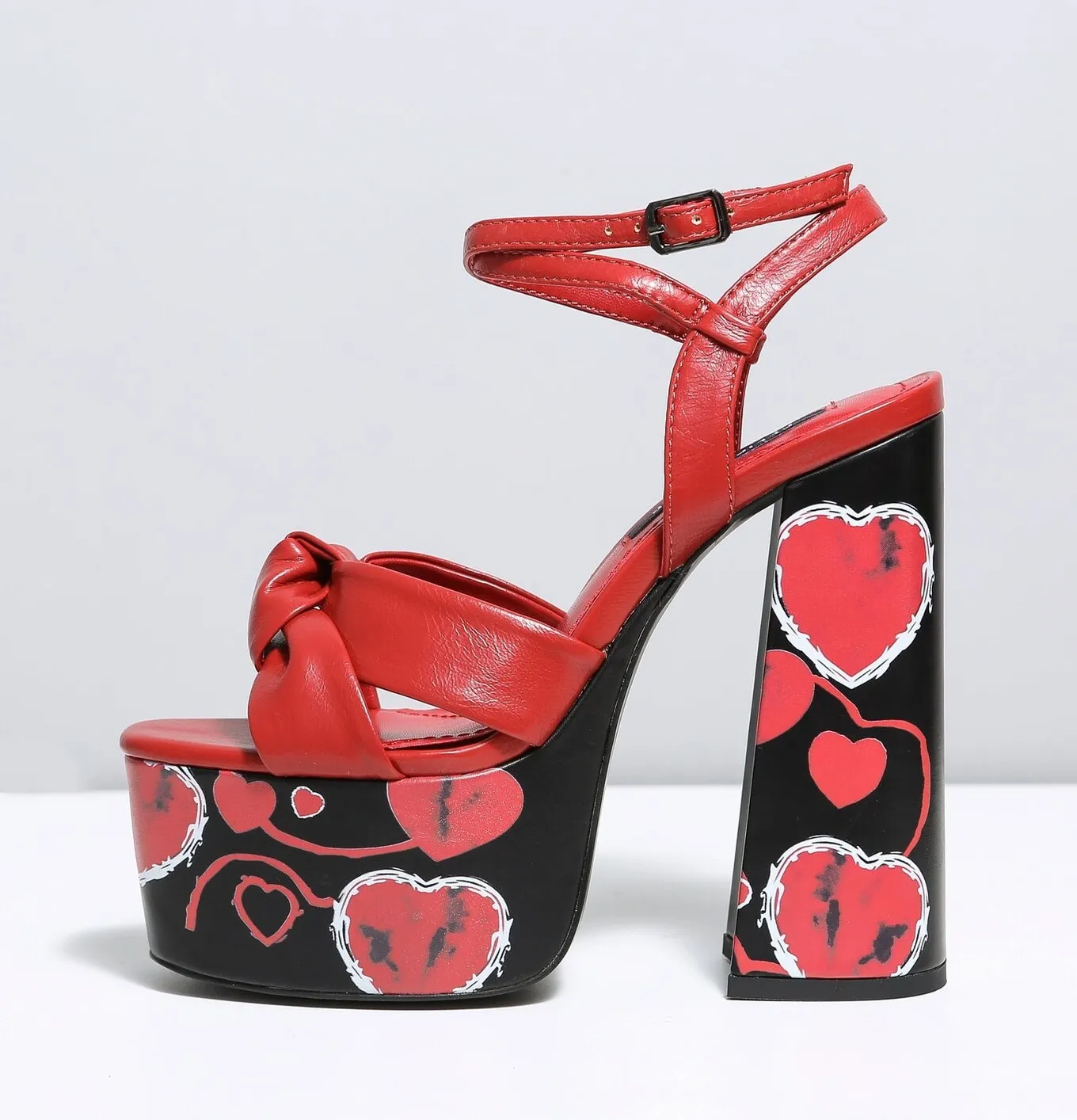 Black and red hearts dolly sandals 16 cm platforms Ellie Taylor