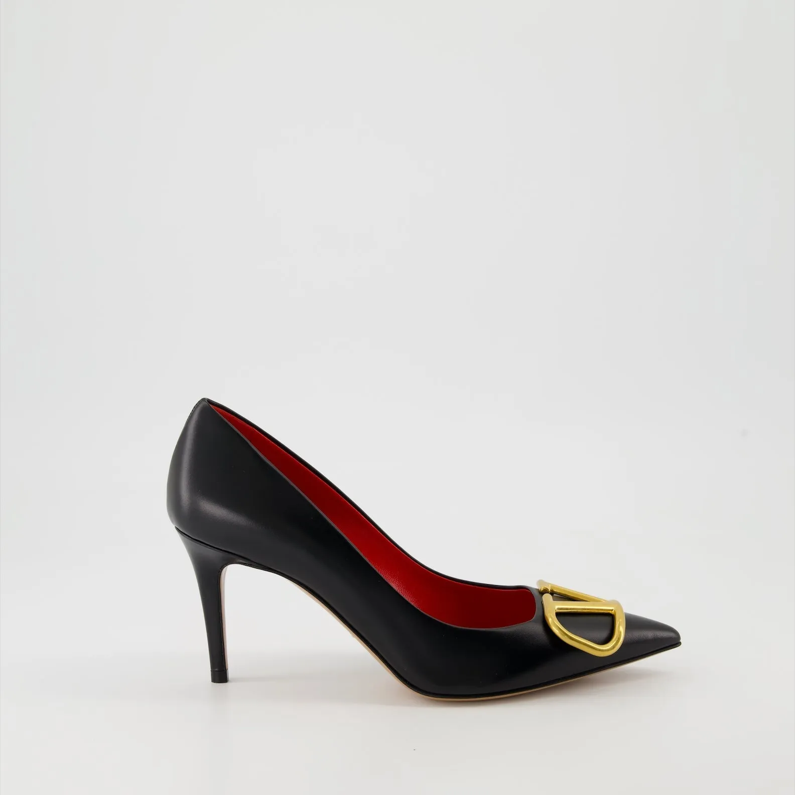 Black Leather Pointed-Toe Pumps