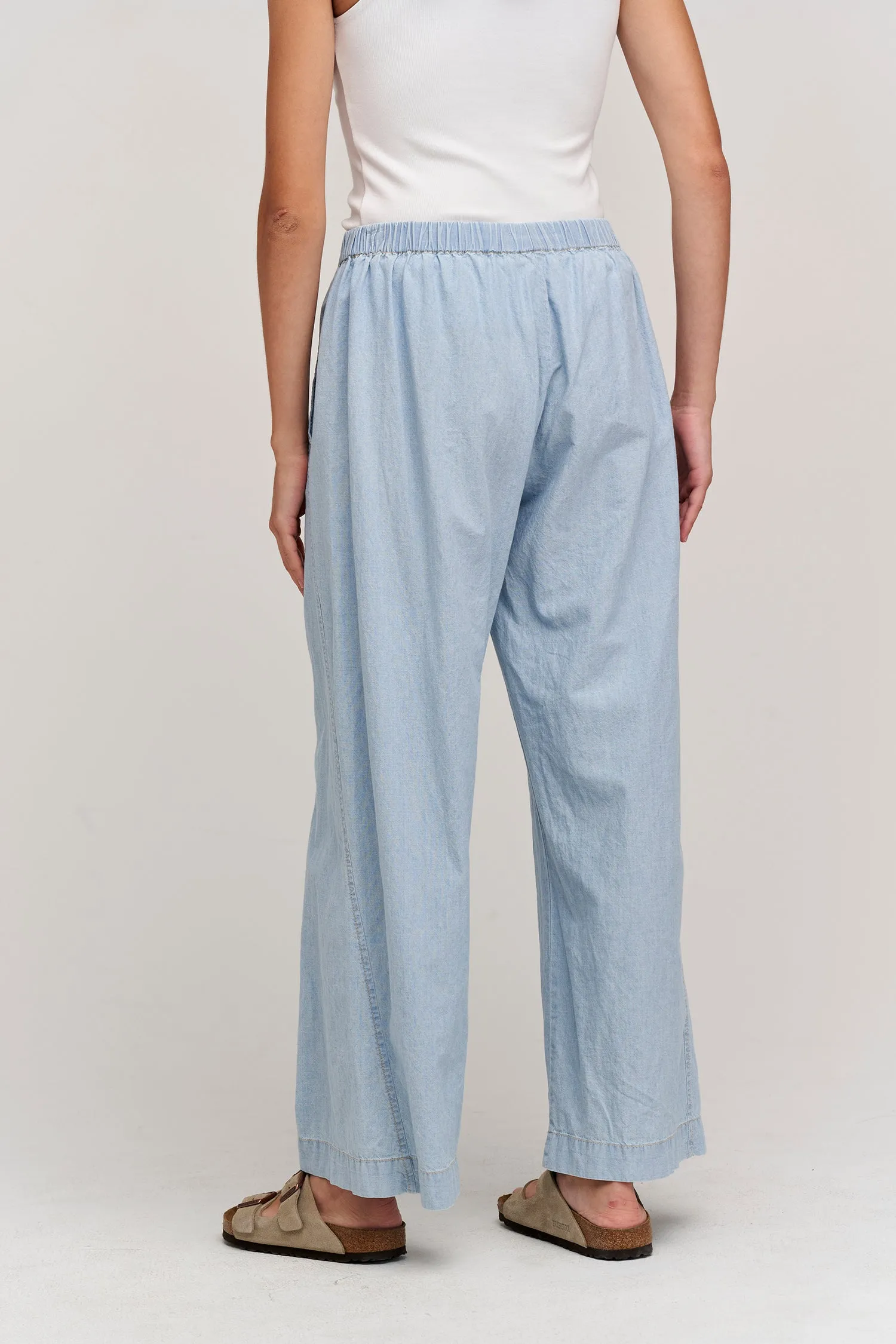 BROOKLYN CHAMBRAY WIDE LEG TROUSERS IN CHAMBRAY