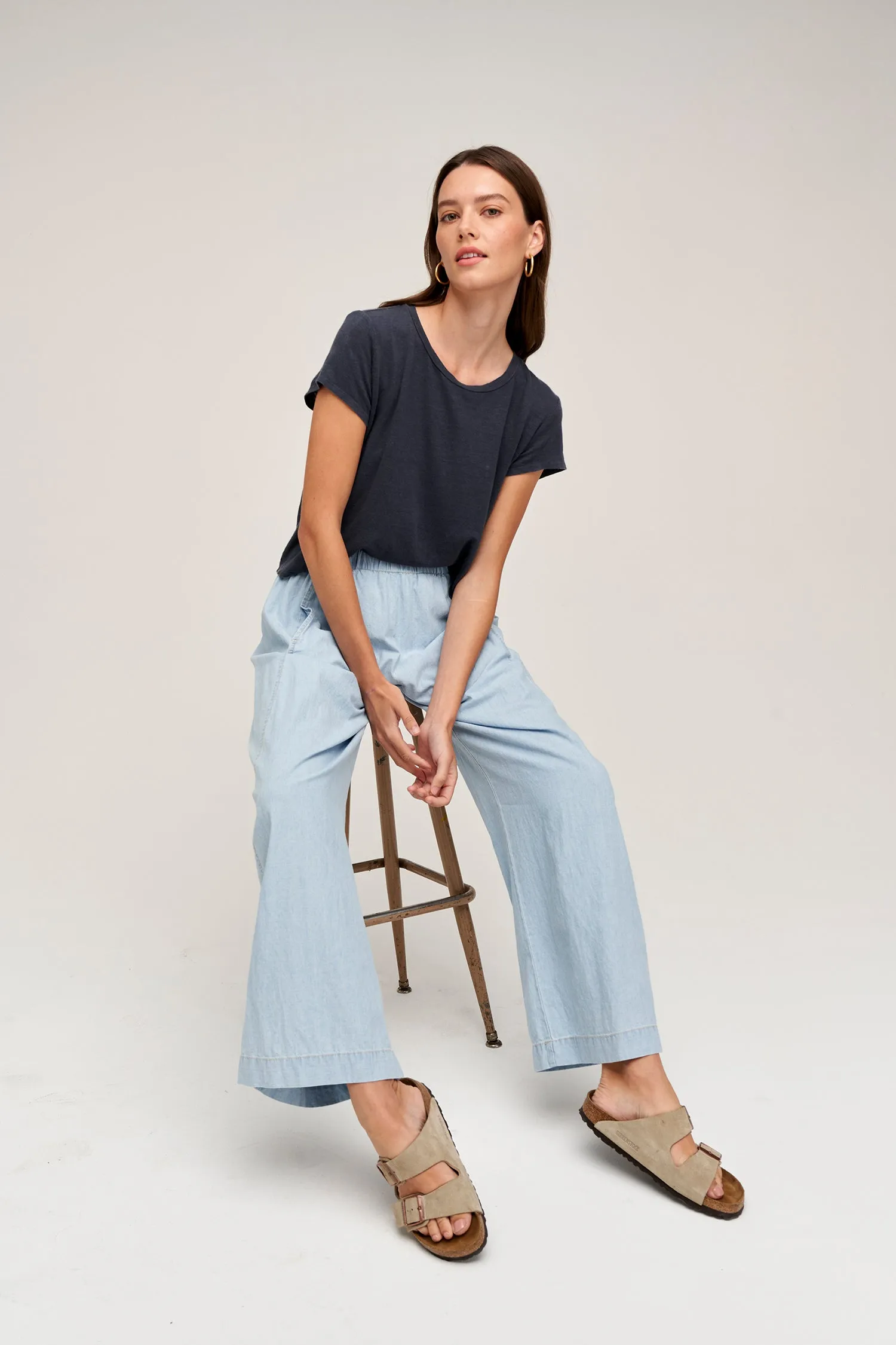 BROOKLYN CHAMBRAY WIDE LEG TROUSERS IN CHAMBRAY