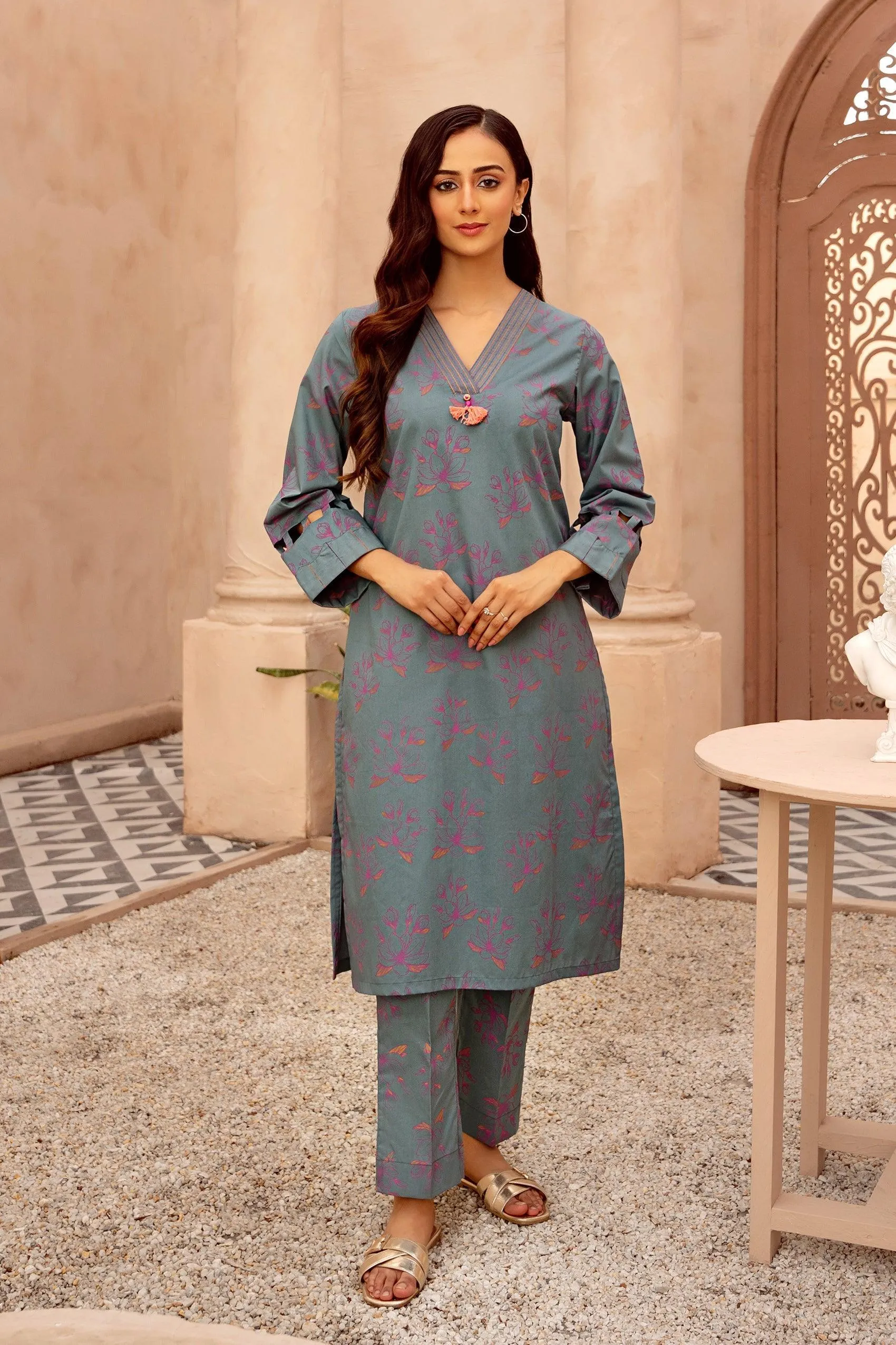 Cham Cham KGL-00563 2-piece contemporary stylish outfit