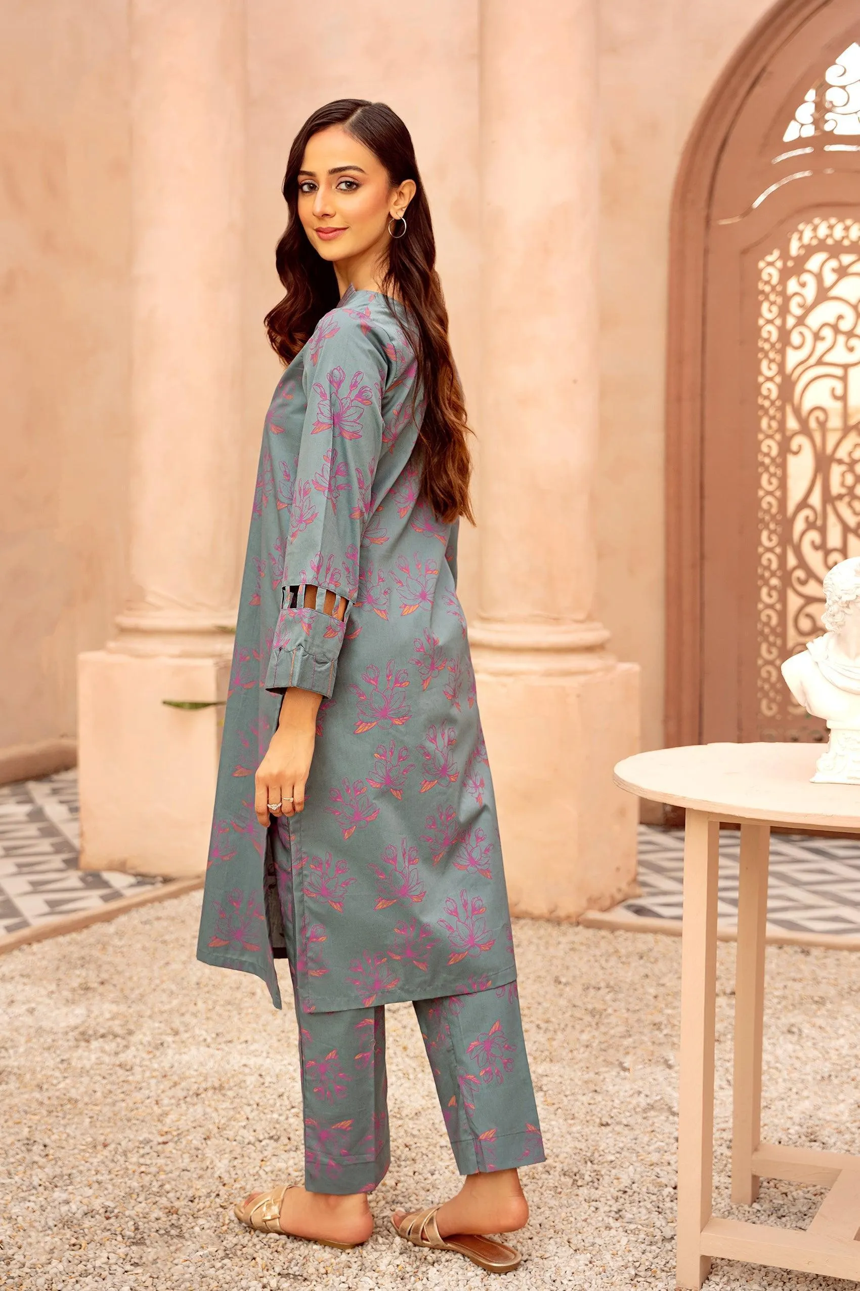 Cham Cham KGL-00563 2-piece contemporary stylish outfit