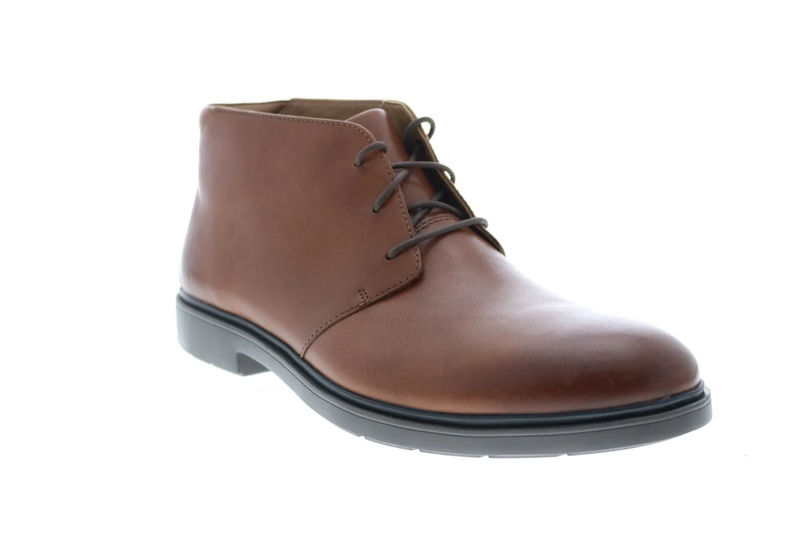 Clarks Men's Brown Wide Leather Chukka Boots - Un Tailor Mid