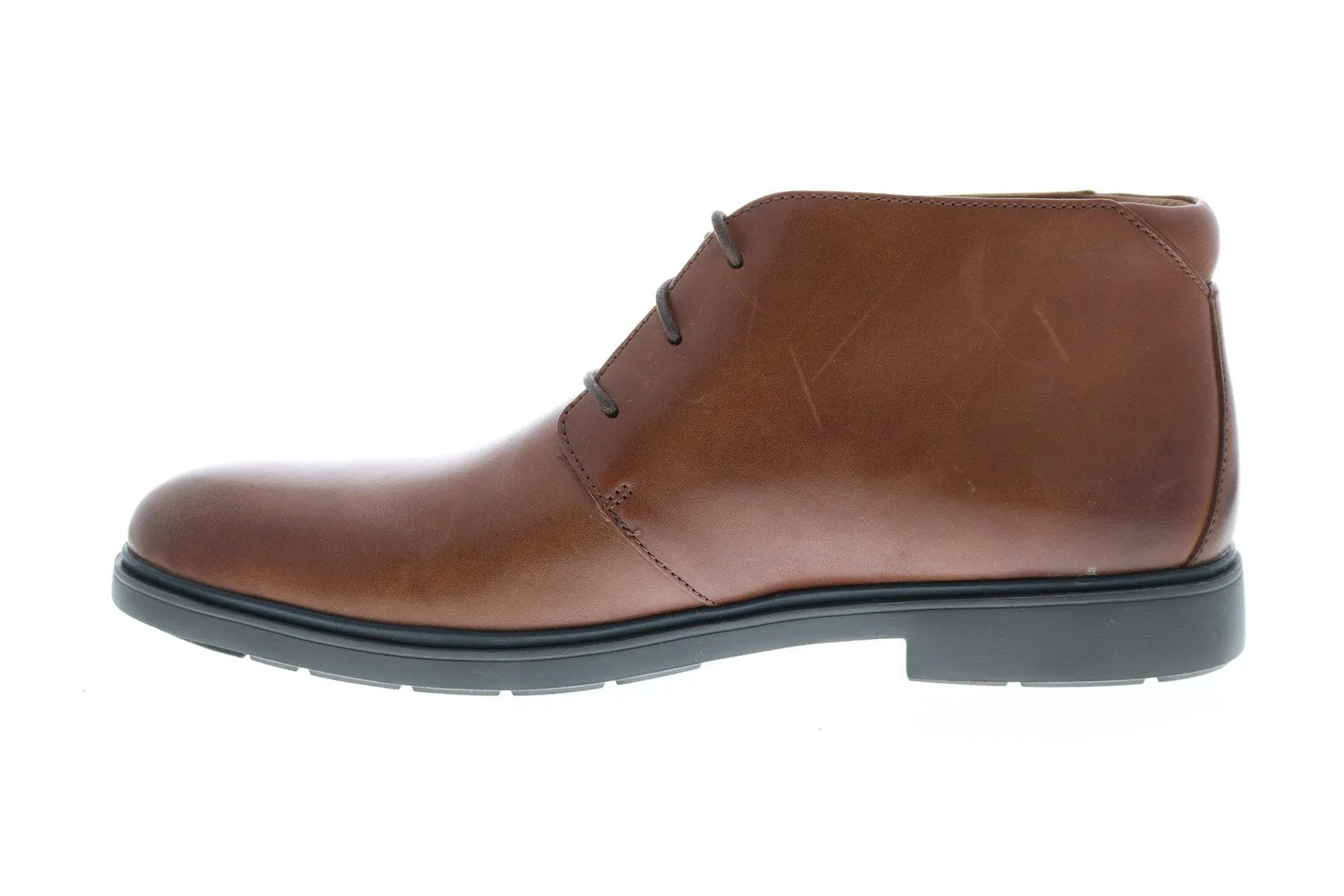 Clarks Men's Brown Wide Leather Chukka Boots - Un Tailor Mid