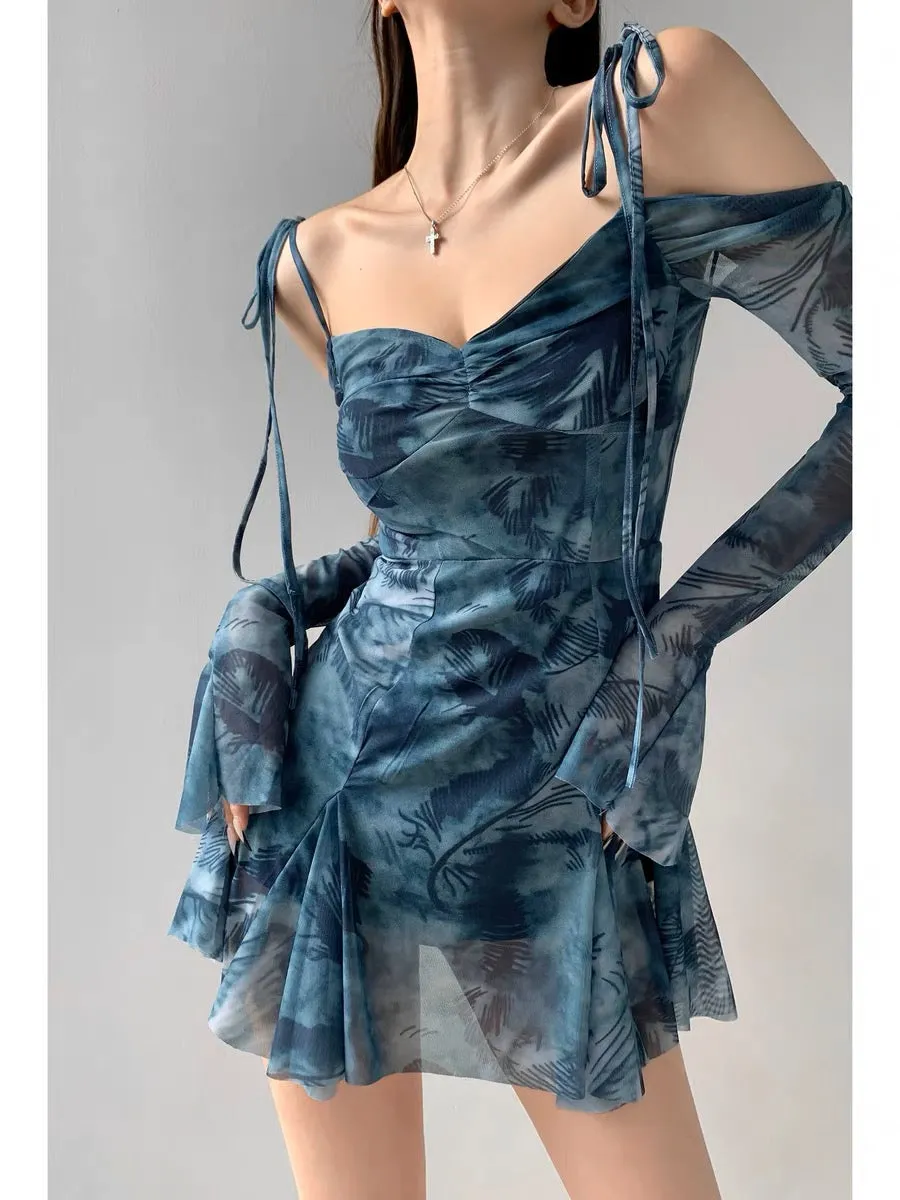 French oil painting girl tie-dye vintage one-shoulder long-sleeved suspender dress summer sexy vacation printed skirt (S0821)