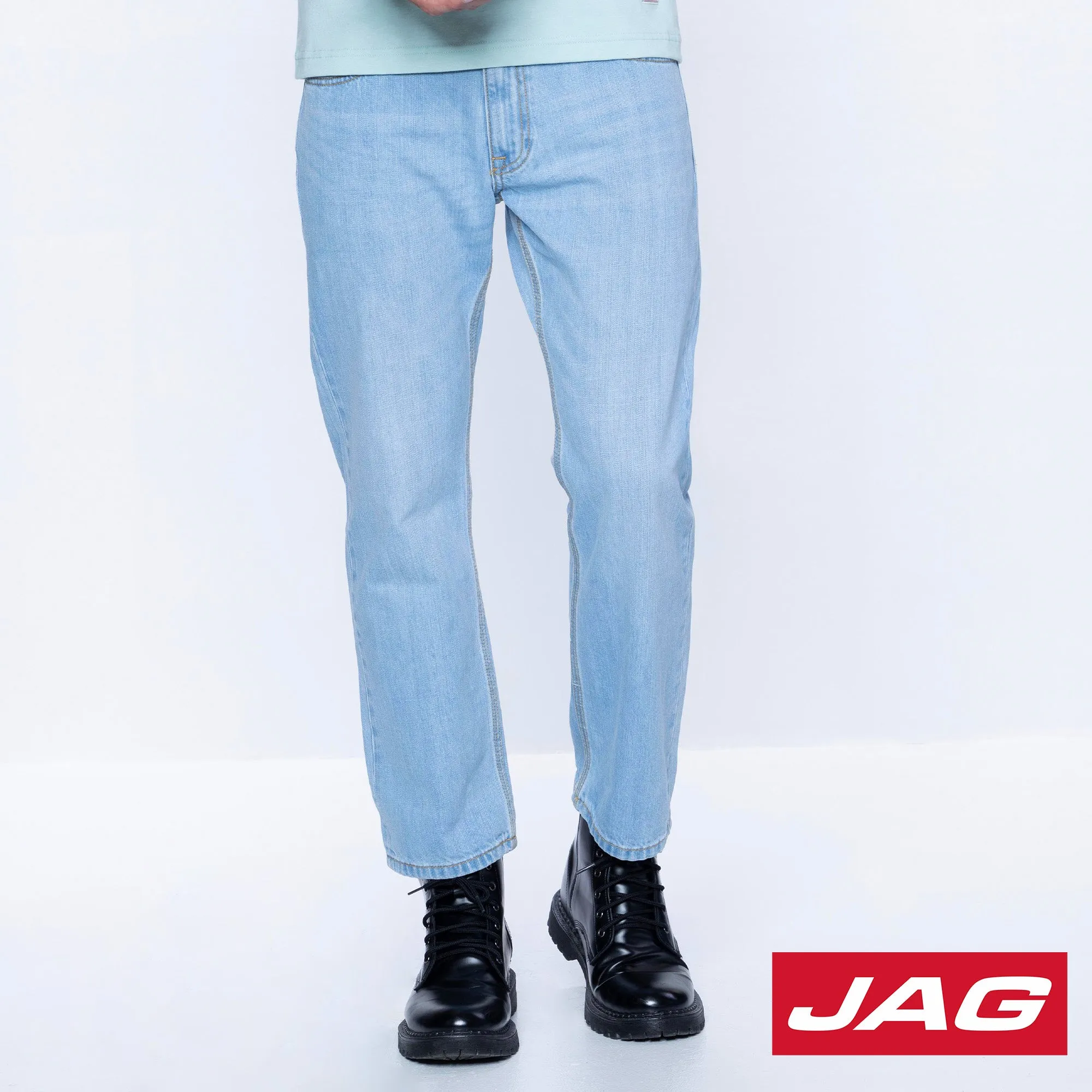 Jag Men's Classic Straight Jeans 28 Inseam in Blue Ice Wash