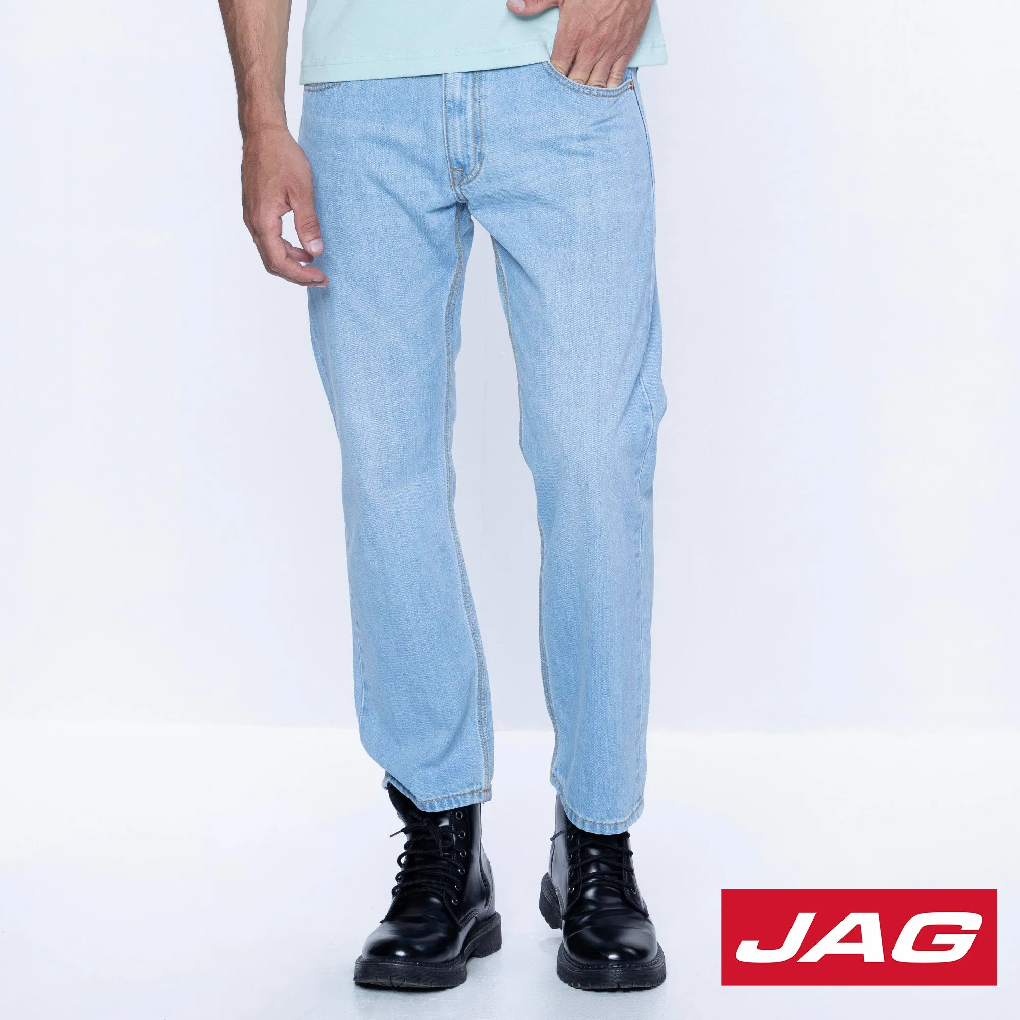 Jag Men's Classic Straight Jeans 28 Inseam in Blue Ice Wash