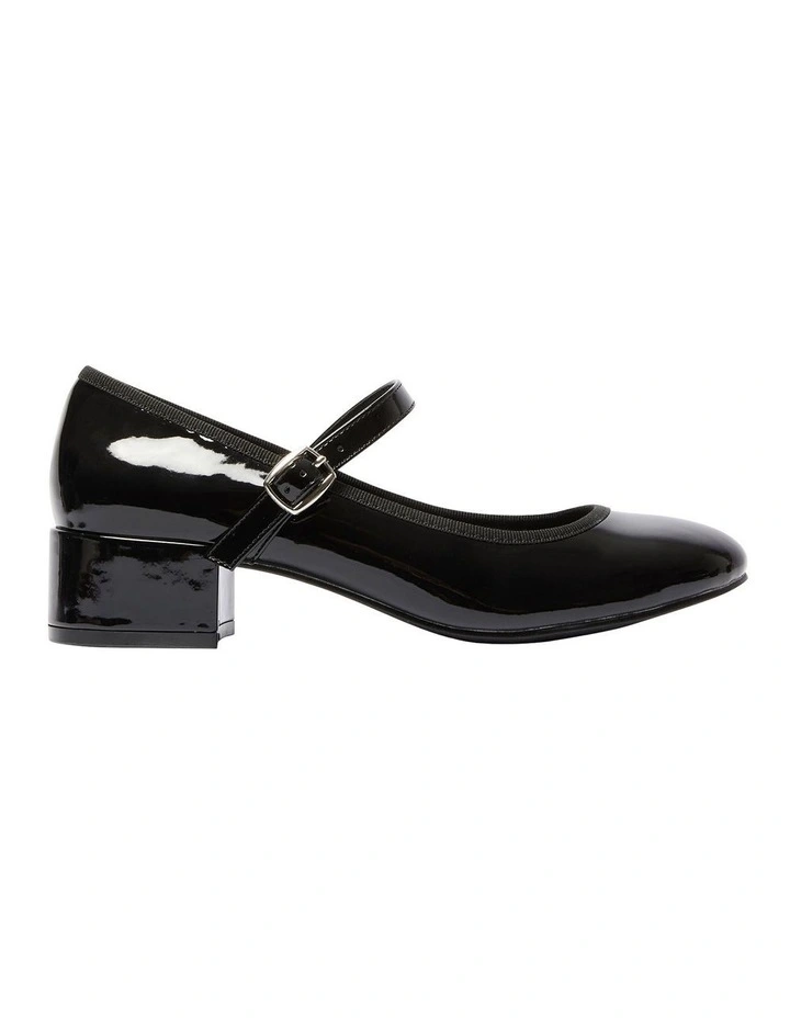 Juliet Heeled Pumps in Black Patent