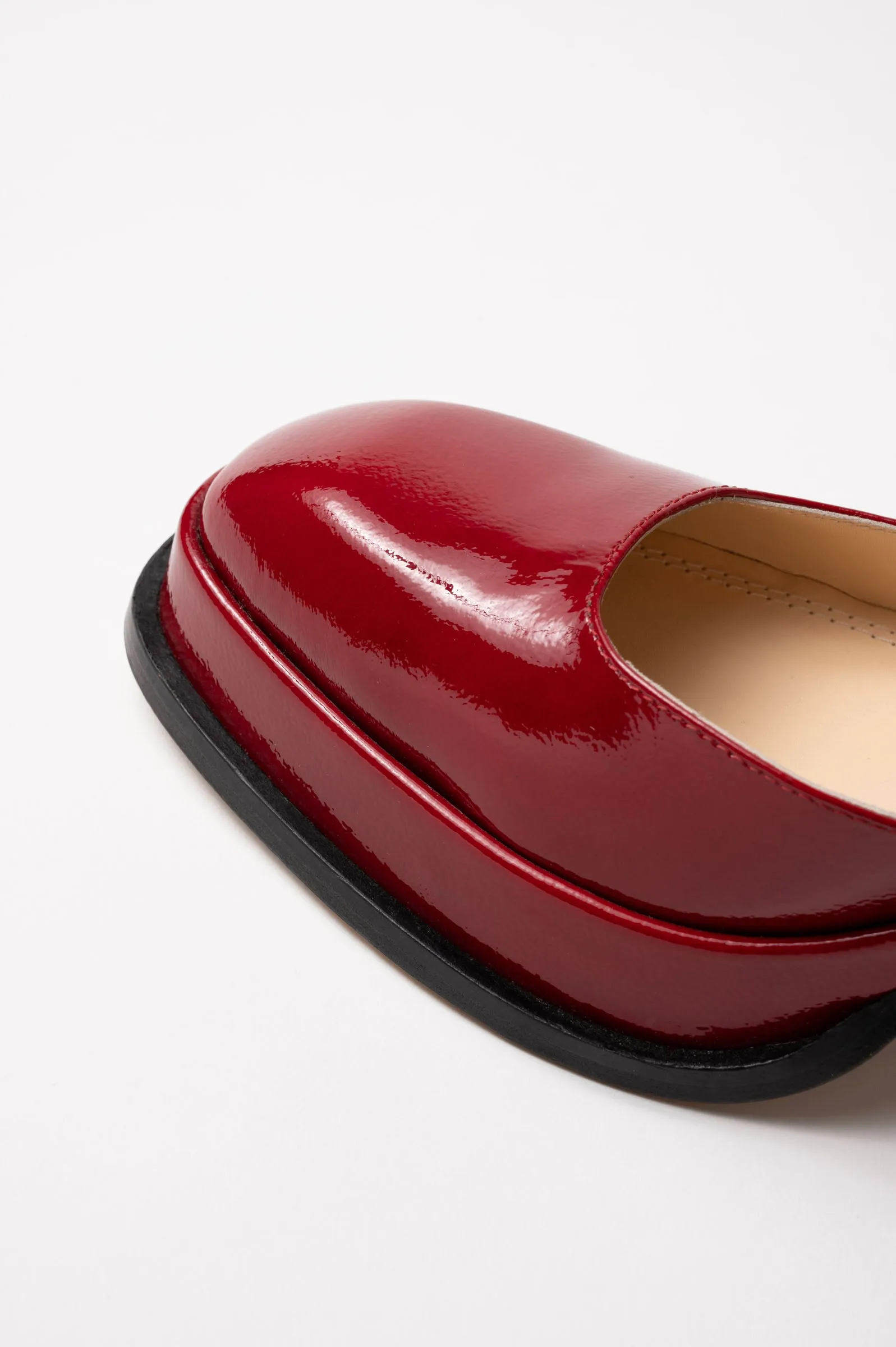 MALASANA - Berry Patent Leather Platform Pumps