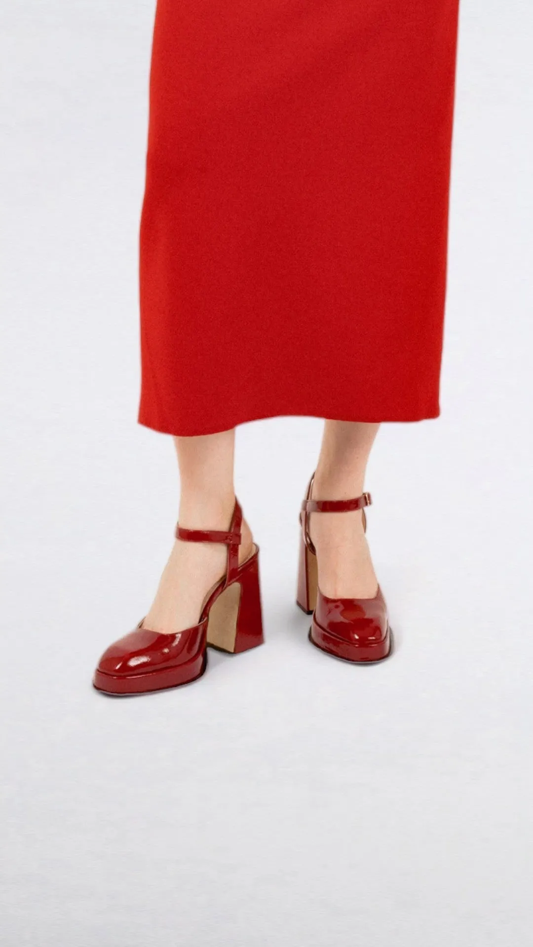 MALASANA - Berry Patent Leather Platform Pumps