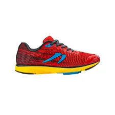 Men's Newton Distance 13