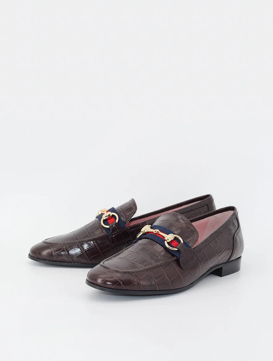 Brown leather Belfiore loafers.