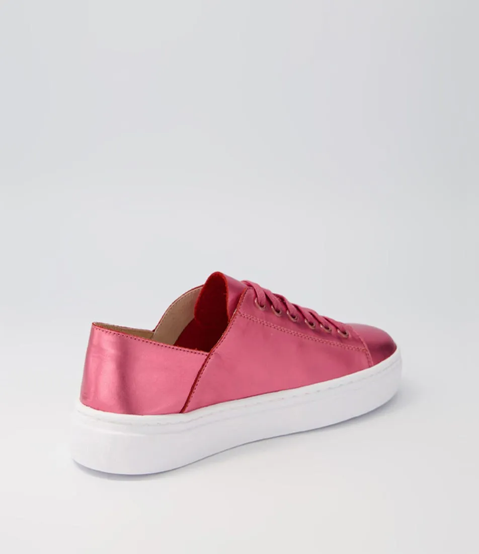 MOLLINI Oskher Guava Metallic Leather Sneakers