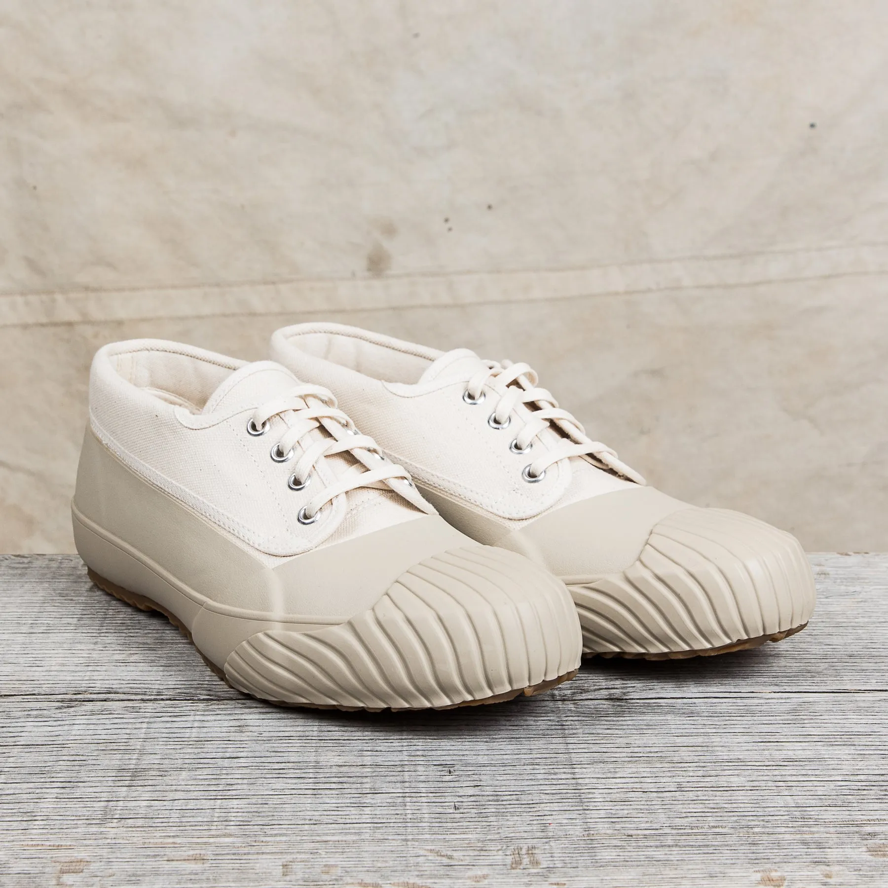 Moonstar Mudguard Vulcanized Rubber Shoes Beige