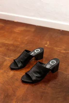 Black Mules Rehi