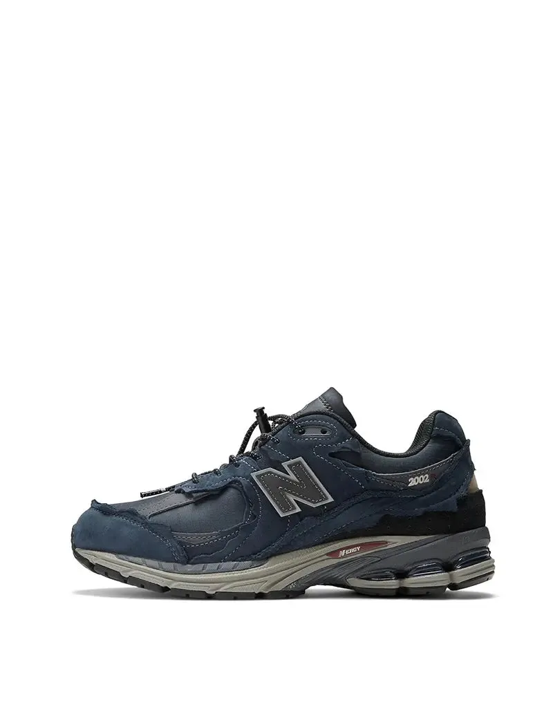 New Balance 2002R Dark Eclipse Magnet Trainers