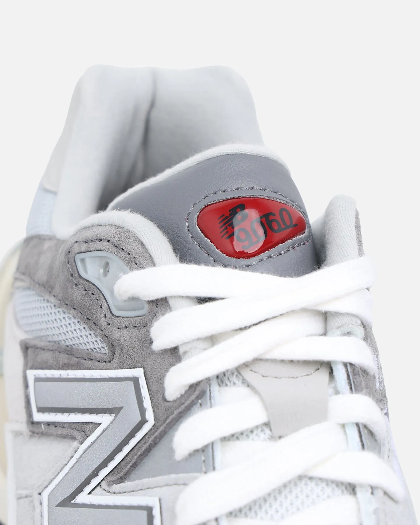 New Balance 9060 Grey