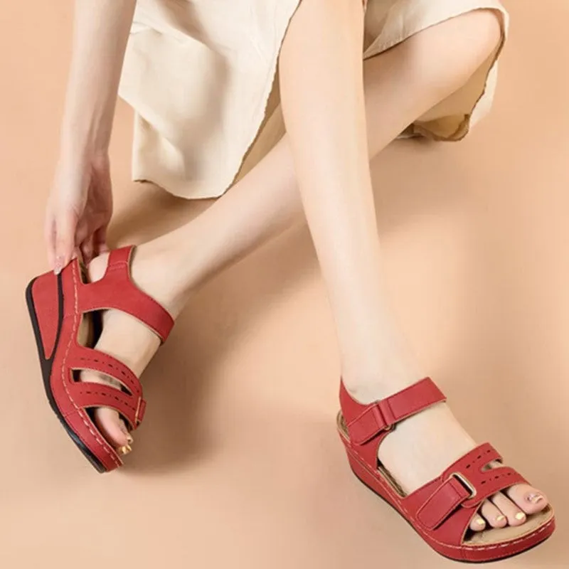 Plus Size Peep Toe Sandals for Women - Retro Style Outdoor Walking Shoes