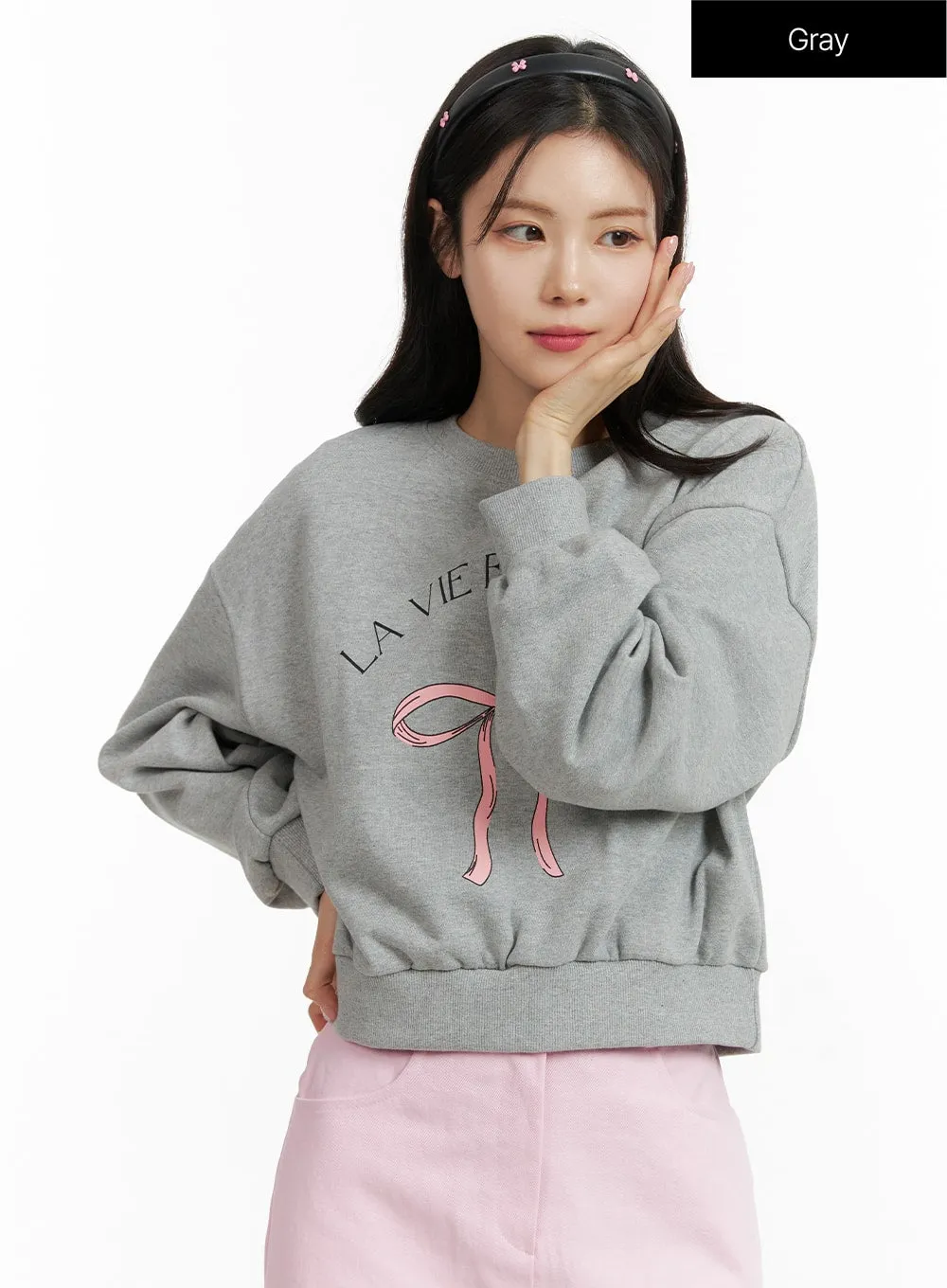 Sweatshirt with Ribbon Graphic code OF414