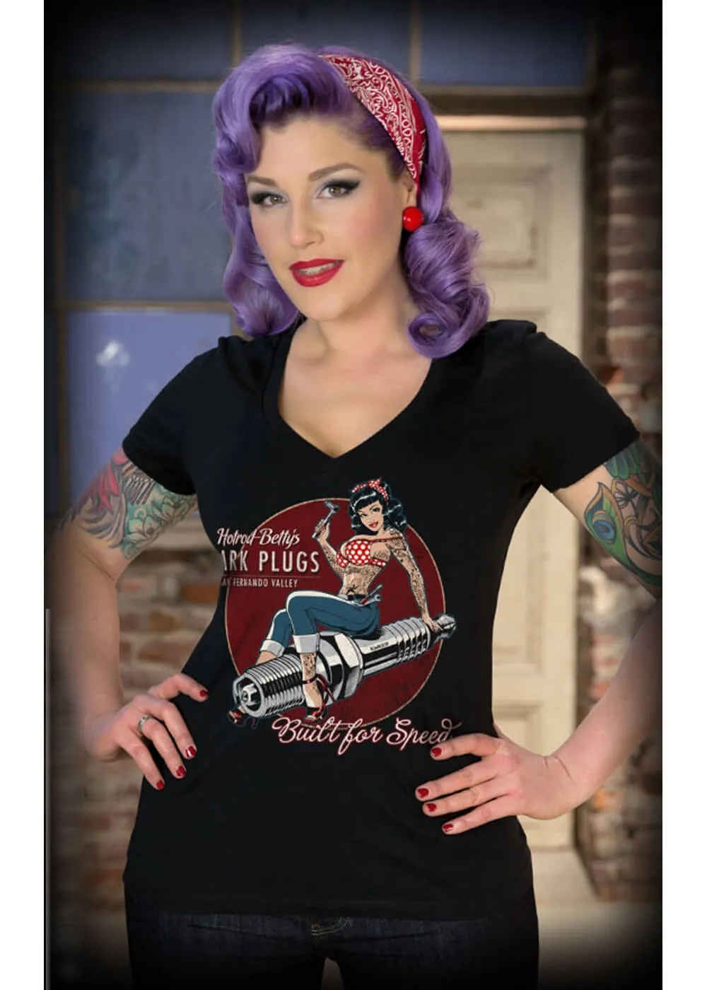 Rumble59 Hotrod Betty Spark Plugs Women's Tee Black.