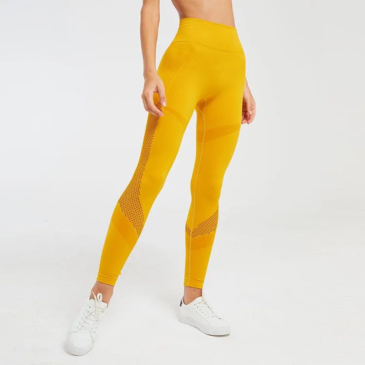 Seamless crescent hollow fitness trousers