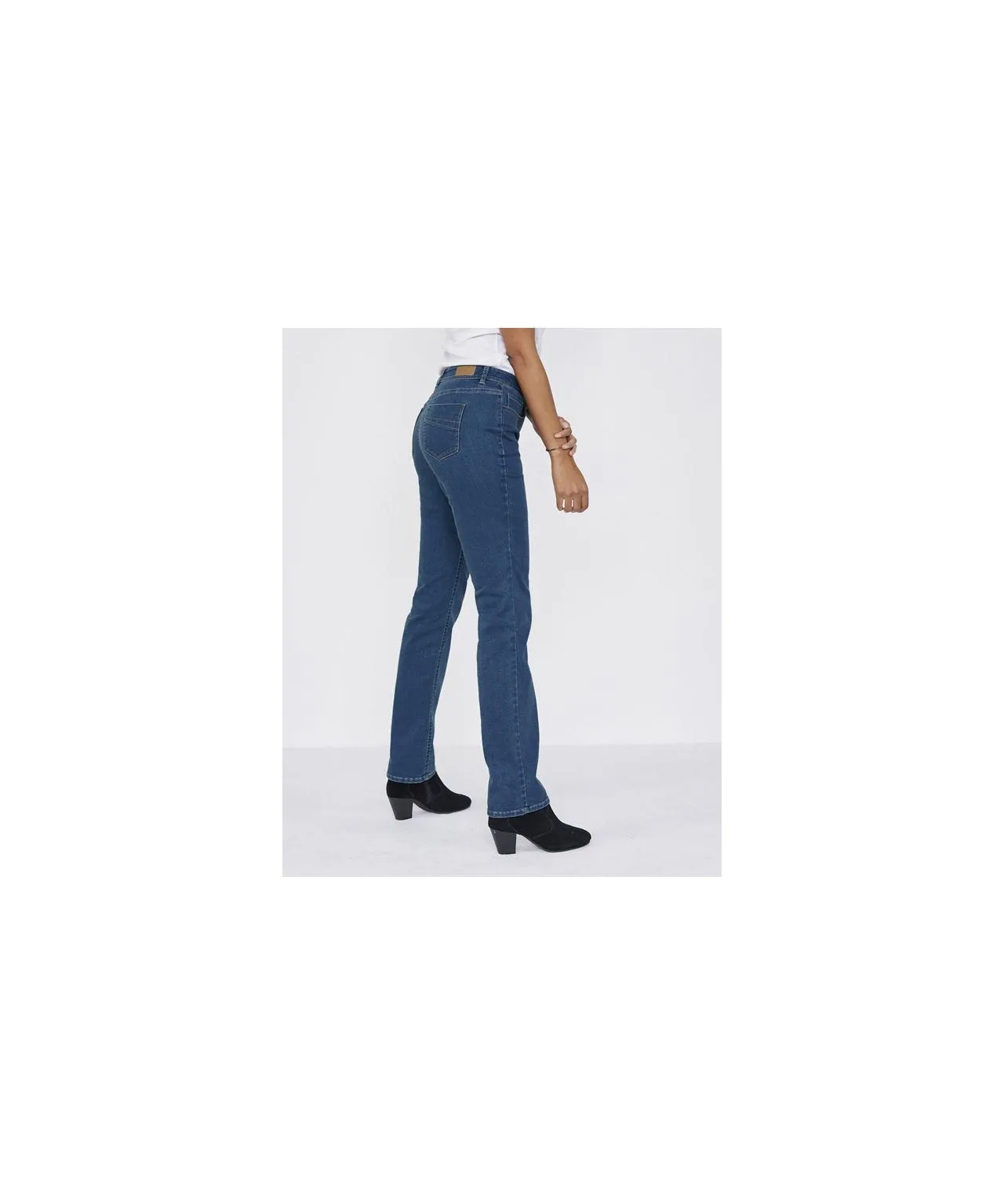 Secret Stretch Straight-leg Perfect Fit Jeans