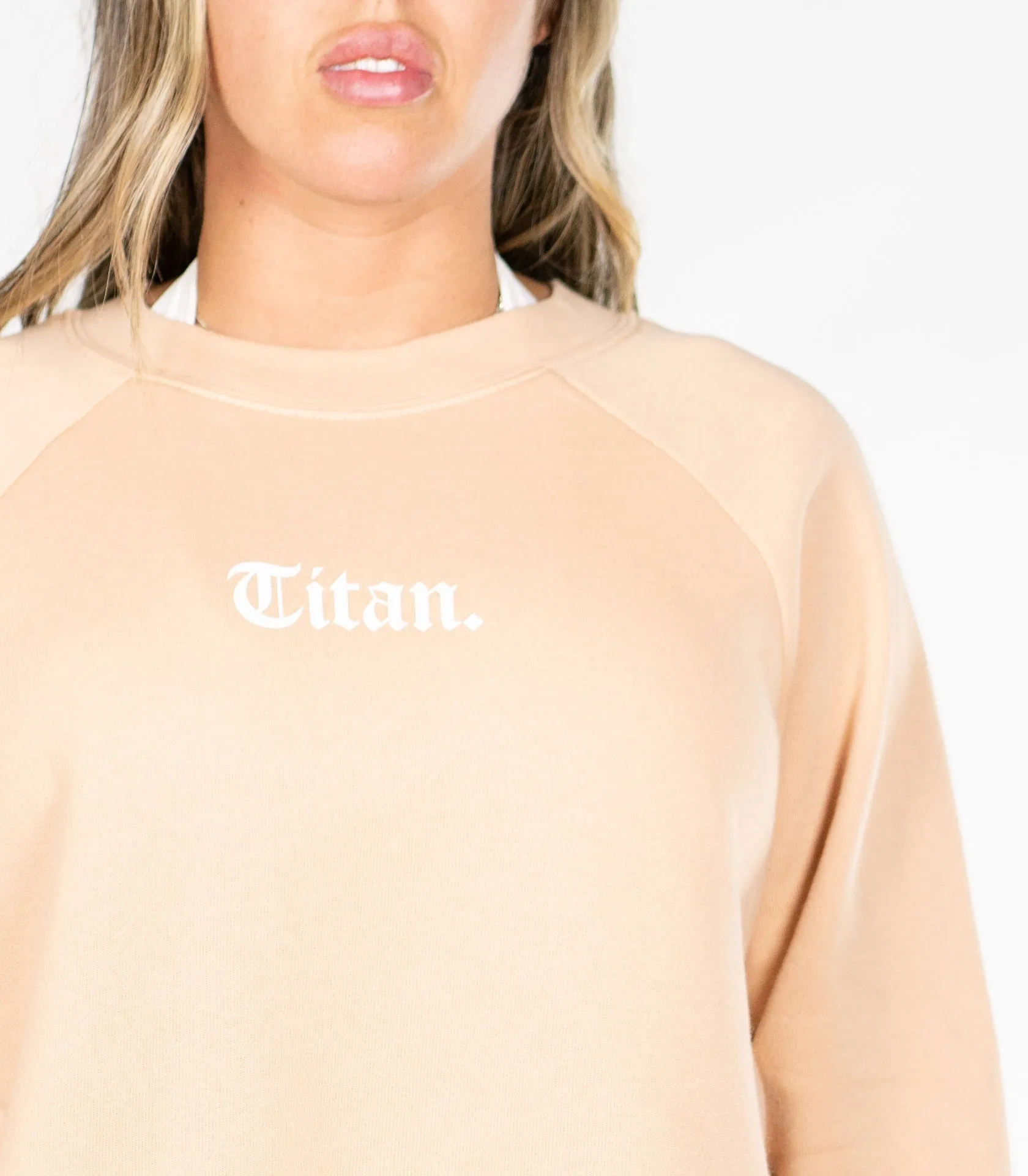 STATEMENT Cropped Sweatshirt