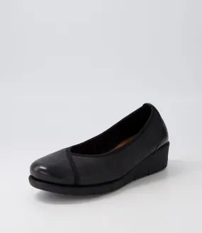 Supportive Mexxi Black Leather Wedges