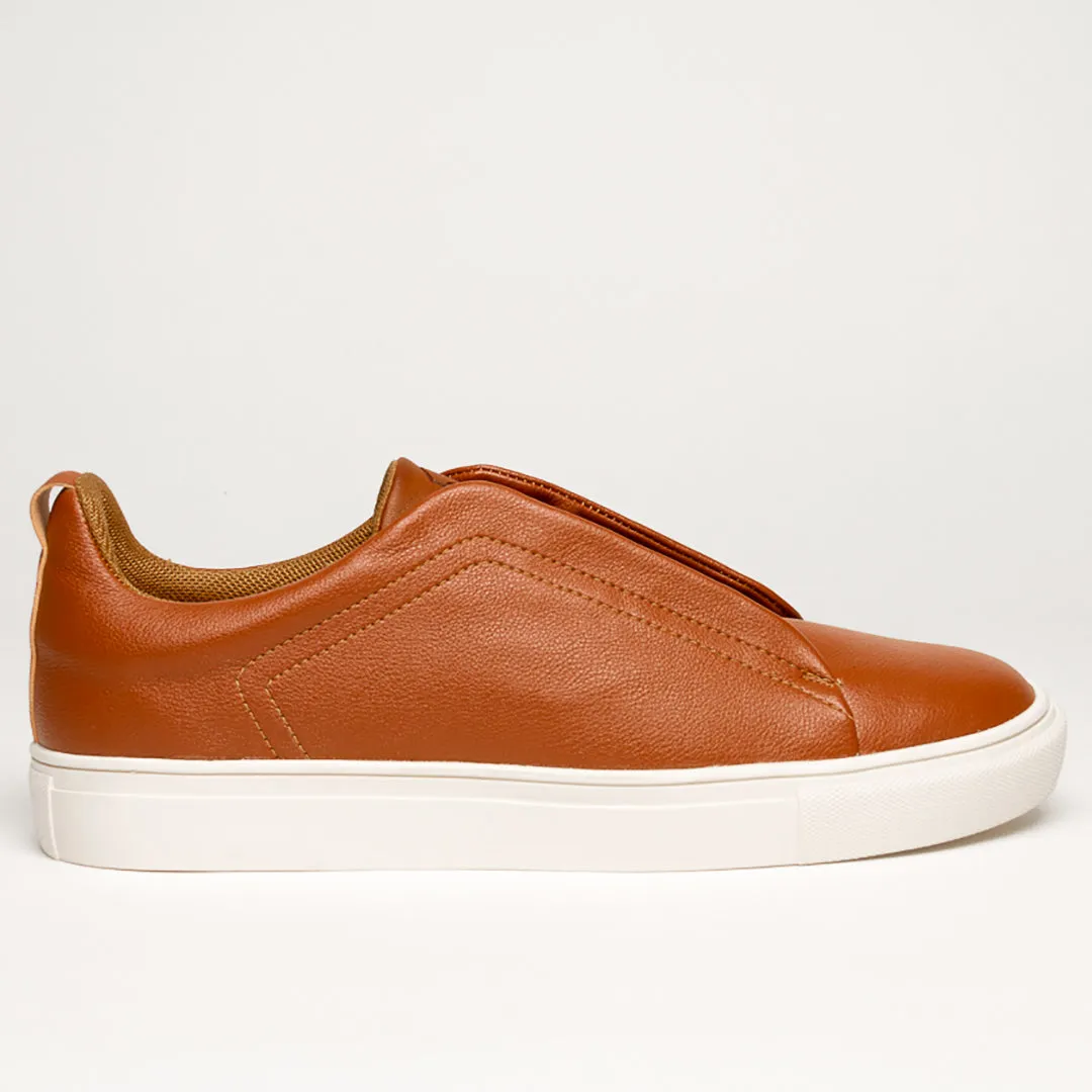 TAN B/TWO HELIUM SNEAKERS