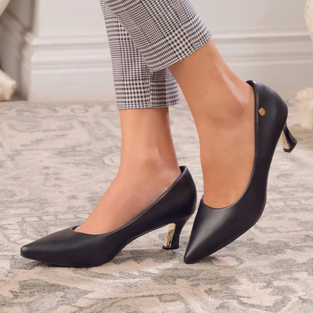 The Hanger Black Women's Dress Pumps Tresmode