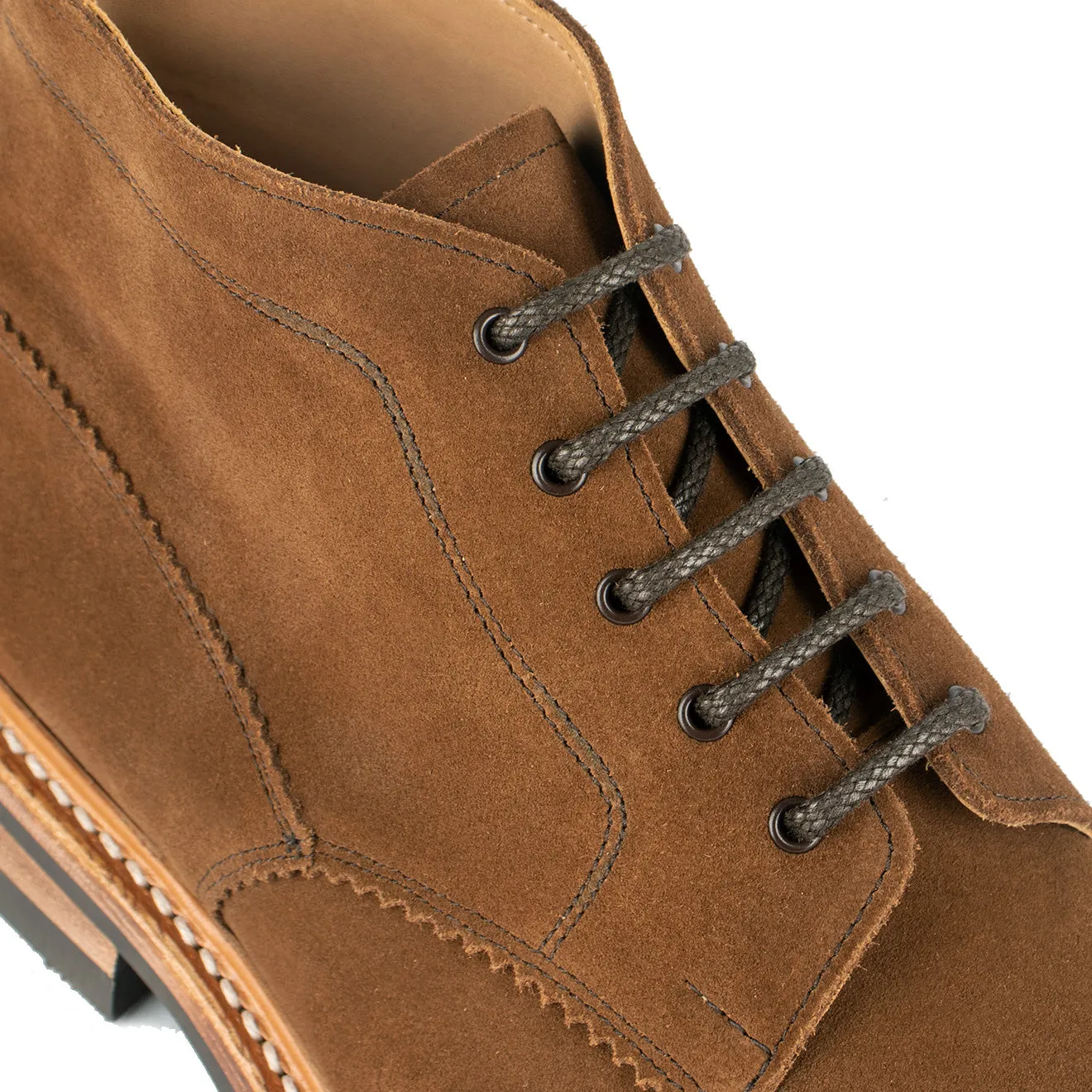 Trickers Evedon Chukka Boot Snuff - Premium Trickers Evedon Chukka Boot in Snuff Suede