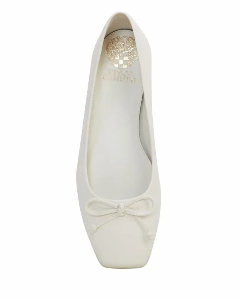 Vince Camuto CORRINE Creamy White Baby Sheep