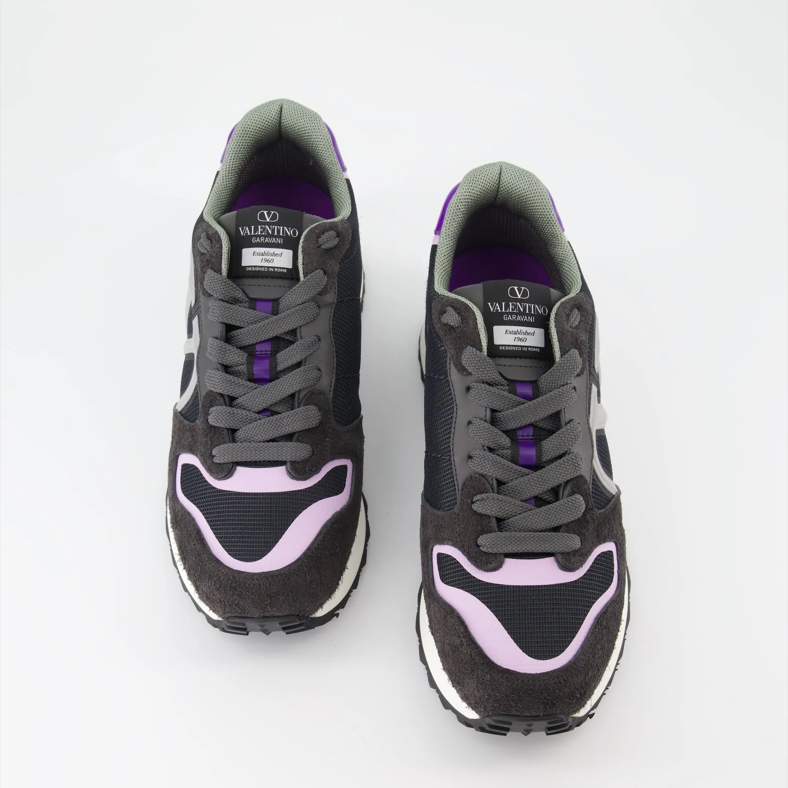 VLogo Pace Sneakers