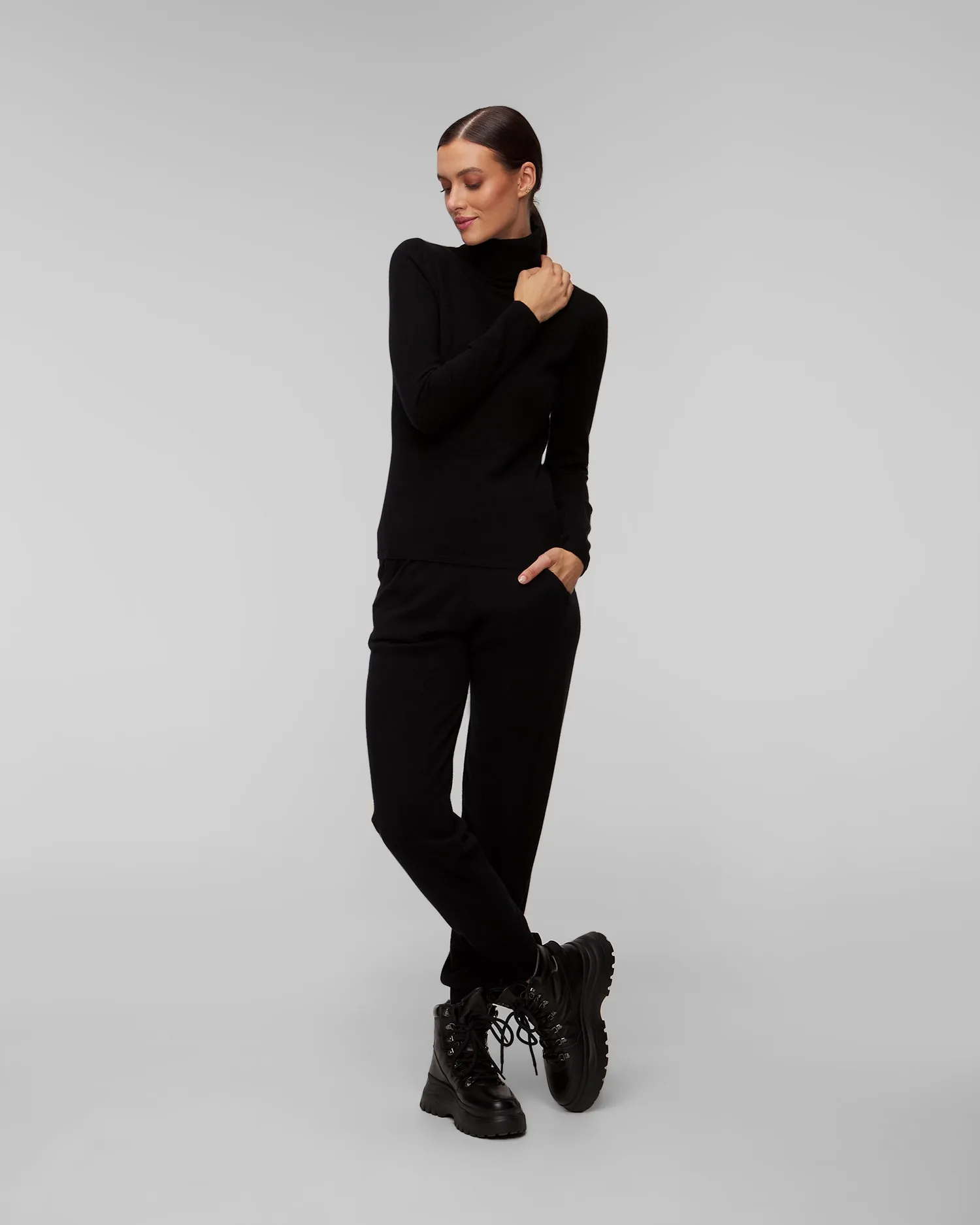 Women's black cashmere trousers Allude 11117-90