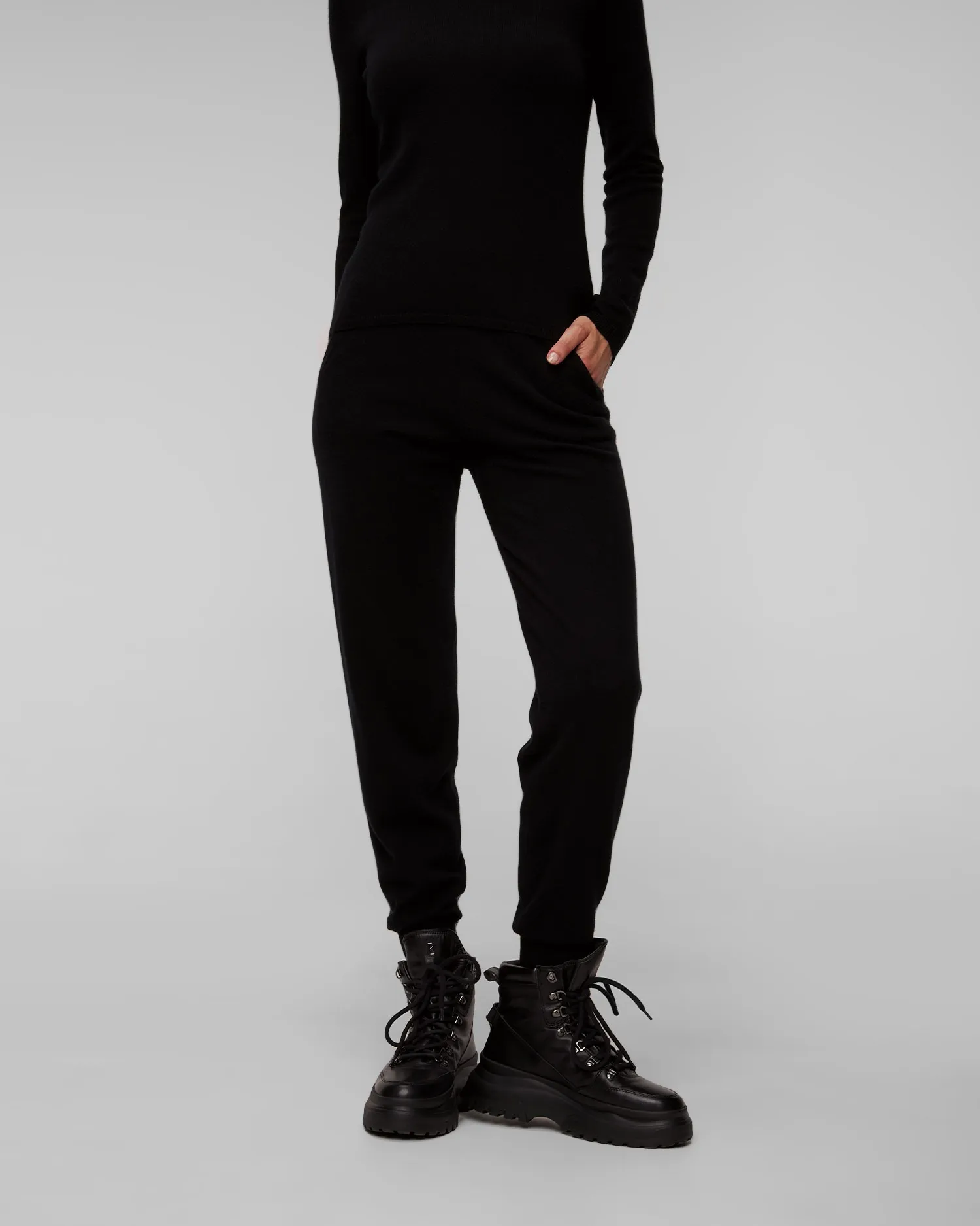 Women's black cashmere trousers Allude 11117-90